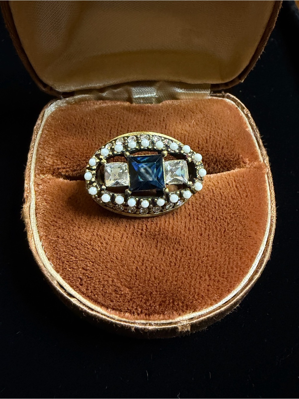 Heidi Daus Signed Vintage Art Deco Blue Crystal & Faux Pearl Cocktail Ring